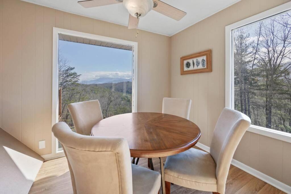 Happy Trails - Cobbly Nob Resort Home Gatlinburg Exterior foto