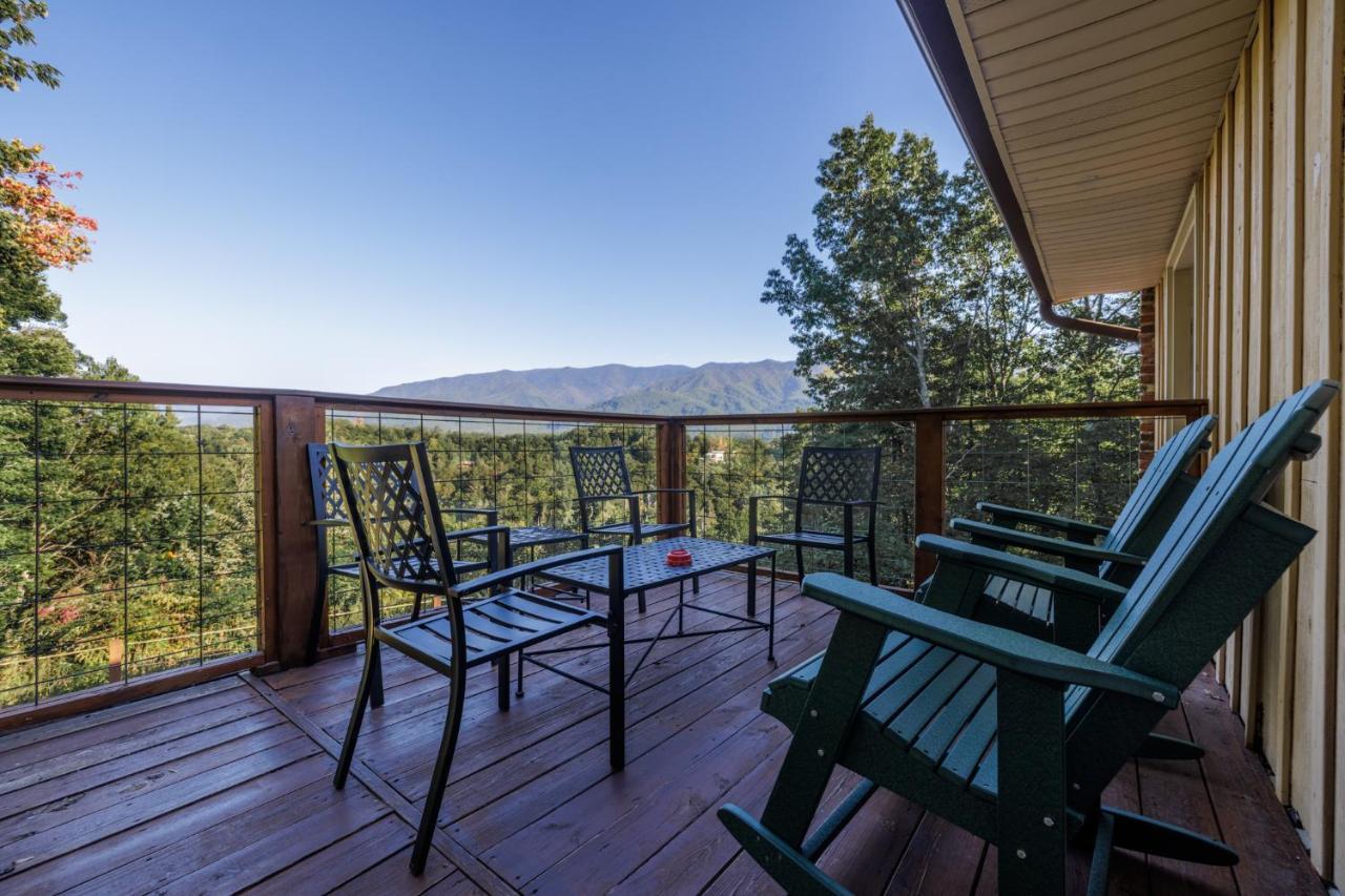 Happy Trails - Cobbly Nob Resort Home Gatlinburg Exterior foto